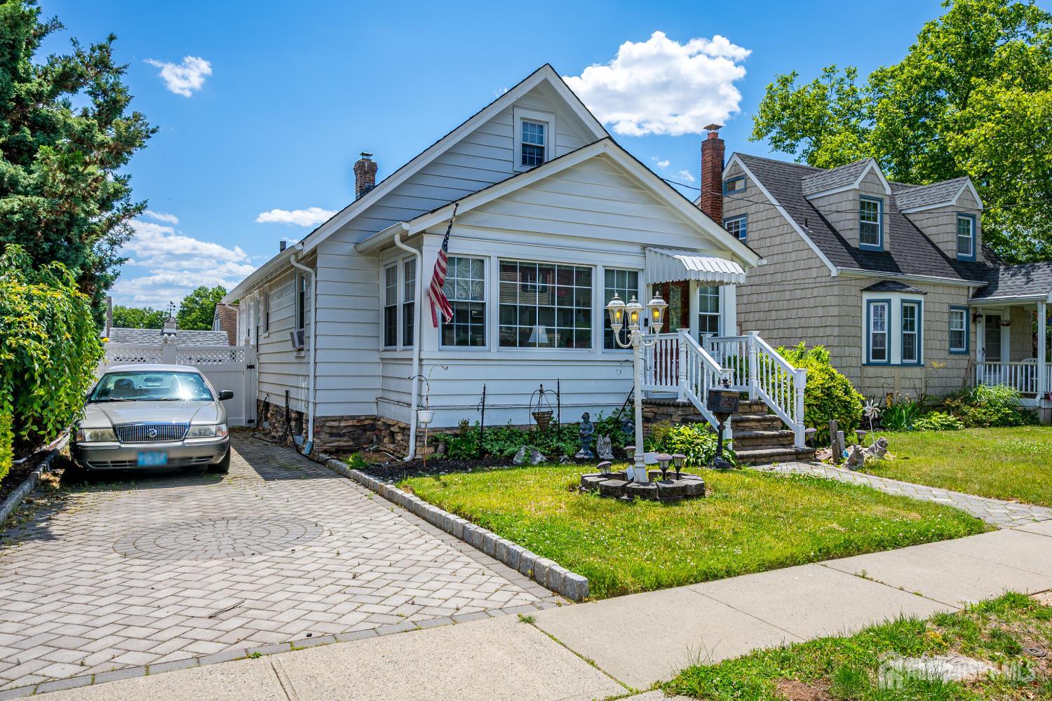 Residential in Woodbridge Proper