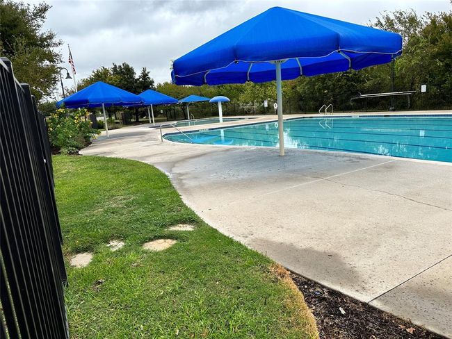 Neighborhood Pool | Image 39