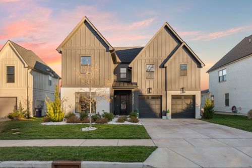 3307 Sassafras Ln, Thompsons Station, TN, 37179-3401 | Card Image