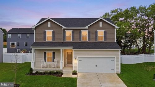 26 Reformation Dr, MARTINSBURG, WV, 25405-5843 | Card Image