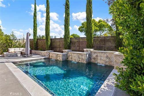 42704 Azure, Temecula, CA, 92592 | Card Image