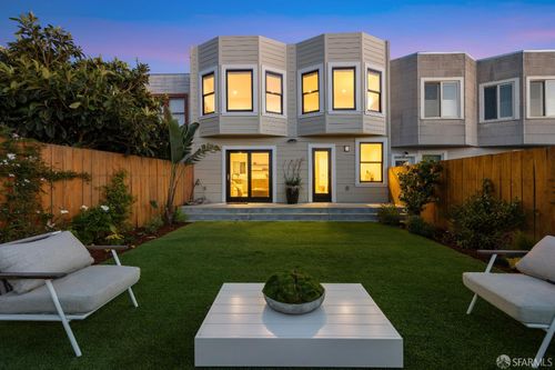 1820 Kirkham St, San Francisco, CA, 94122-3346 | Card Image