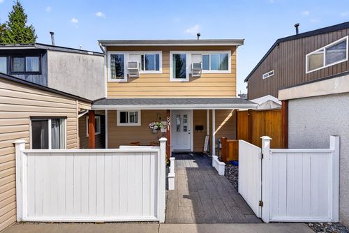 891 Pinebrook Pl, Coquitlam, BC, V3C4C1 | Card Image