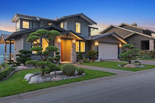 660 Ocean Crest Dr, Squamish Lillooet Regional District, BC, V0N3Z2 | Card Image