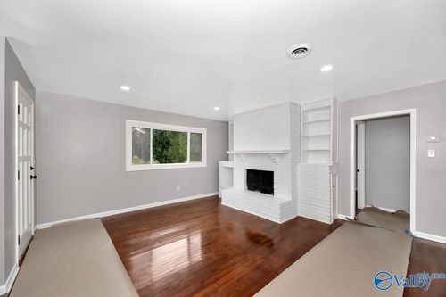 215 Teague Rd, Brownsboro, AL, 35741-9457 | Card Image