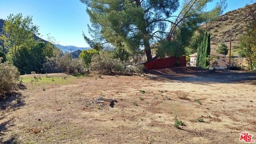 30000 Madison Way, Val Verde, CA, 91384-2461 | Card Image
