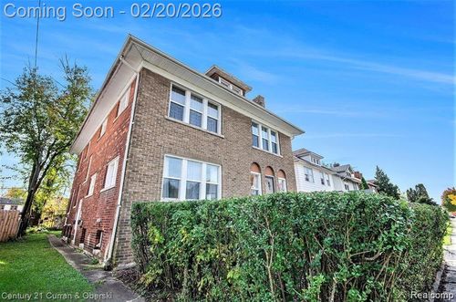 2327 Sturtevant St, Detroit, MI, 48206-3609 | Card Image