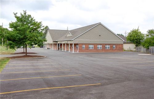 37460 Colorado Ave, Avon, OH, 44011-1532 | Card Image