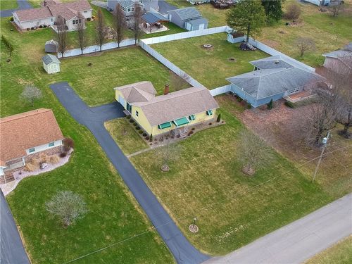 3022 Spring Garden Ave, New Castle, PA, 16105-1239 | Card Image