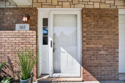 apt-303-1250 W Adams Hill Cir, Bloomington, IN, 47403-3441 | Card Image