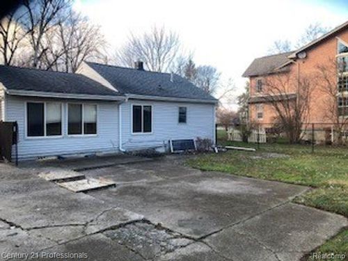 2118 Milverton Dr, Troy, MI, 48083-2558 | Card Image