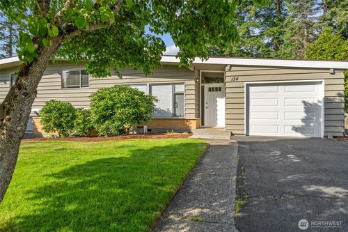134 160th Pl Se, Bellevue, WA, 98008-4624 | Card Image