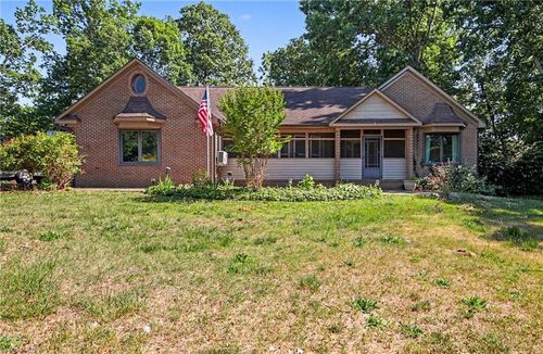118 E Chinaberry Ct, Mocksville, NC, 27028-5176 | Card Image