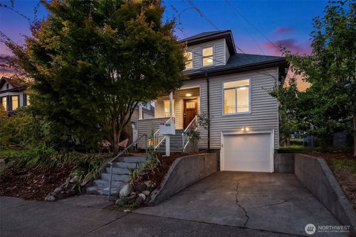 181 26th Avenue, Seattle, WA, 98122 | Card Image