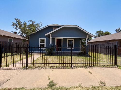 2832 Avenue I, Fort Worth, TX, 76105-3037 | Card Image