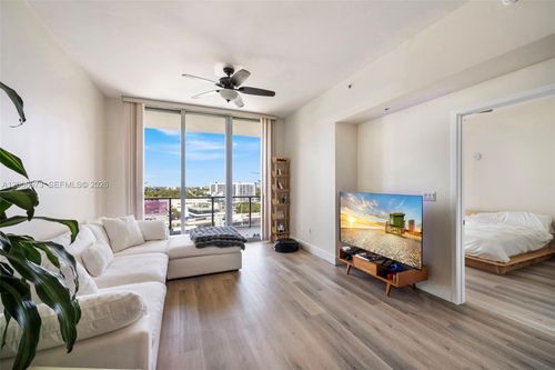 h1203-3470 E Coast Ave, Miami, FL, 33137-4208 | Card Image