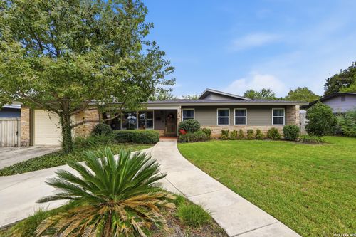 307 Calumet Pl, San Antonio, TX, 78209-3401 | Card Image