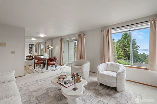 202-28610 16th Ave S, Federal Way, WA, 98003-3149 | Card Image