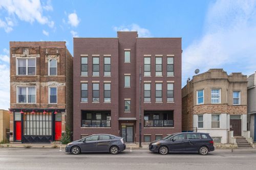 apt-3e-3035 W Belmont Ave, CHICAGO, IL, 60618-5762 | Card Image