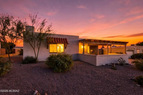 81 E Santa Chalice Dr, Green Valley, AZ, 85614-1413 | Card Image