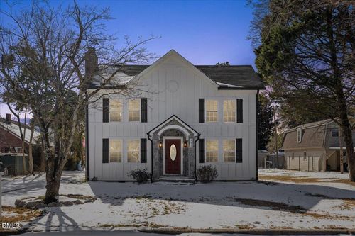 305 W Canary St, Dunn, NC, 28334-5711 | Card Image