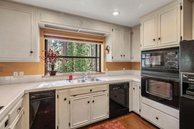 3025 Black Bear Dr, House other with 3 bedrooms, 3 bathrooms and null parking in Arnold CA | Image 9