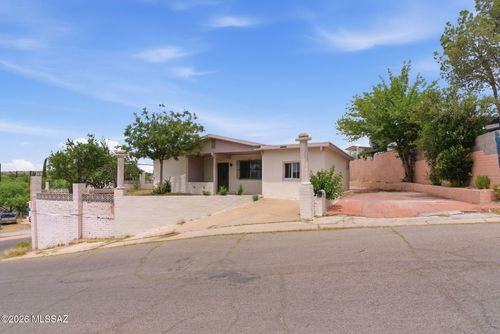 2255 N Calle Nogales, Nogales, AZ, 85621-3465 | Card Image