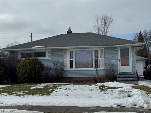 4692 Winter Ln, Brooklyn, OH, 44144-2410 | Card Image