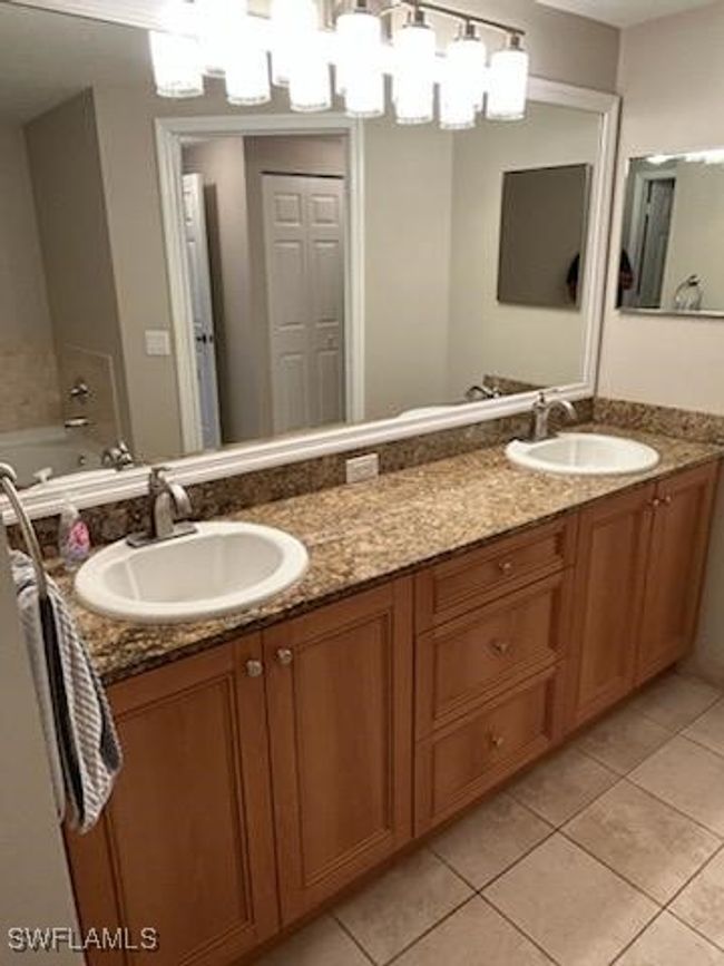 UNIT-205 - 20341 Estero Gardens Cir, Condo with 2 bedrooms, 2 bathrooms and null parking in ESTERO FL | Image 11
