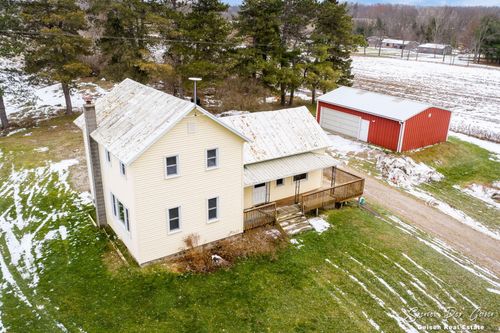 6062 Ashley Ave Ne, Belding, MI, 48809-9625 | Card Image