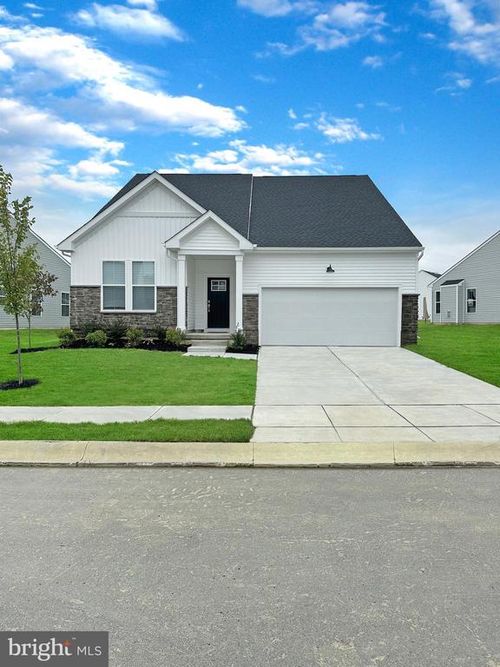 951 Virdin Dr, SMYRNA, DE, 19977-4585 | Card Image