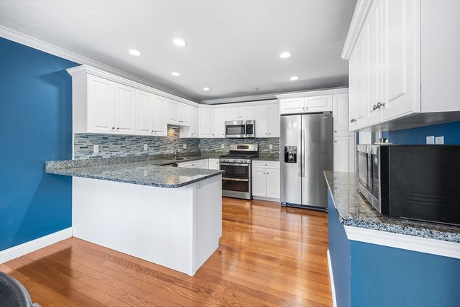 UNIT-28 - 22 Highland Rd, Condo with 3 bedrooms, 3 bathrooms and 2 parking in Raynham MA | Image 10