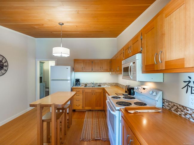 410 17 Th Ave, House other with 4 bedrooms, 5 bathrooms and 4 parking in Sointula BC | Image 51