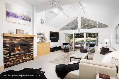 8-625 S West End St, Aspen, CO, 81611-2125 | Card Image