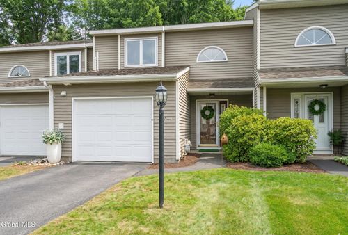 3016 Fern Ct, Schenectady, NY, 12303-4839 | Card Image
