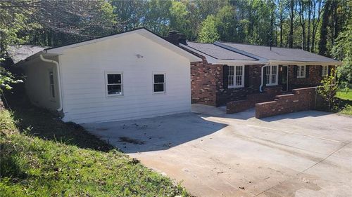 5686 Woodland Dr, Acworth, GA, 30102-5746 | Card Image