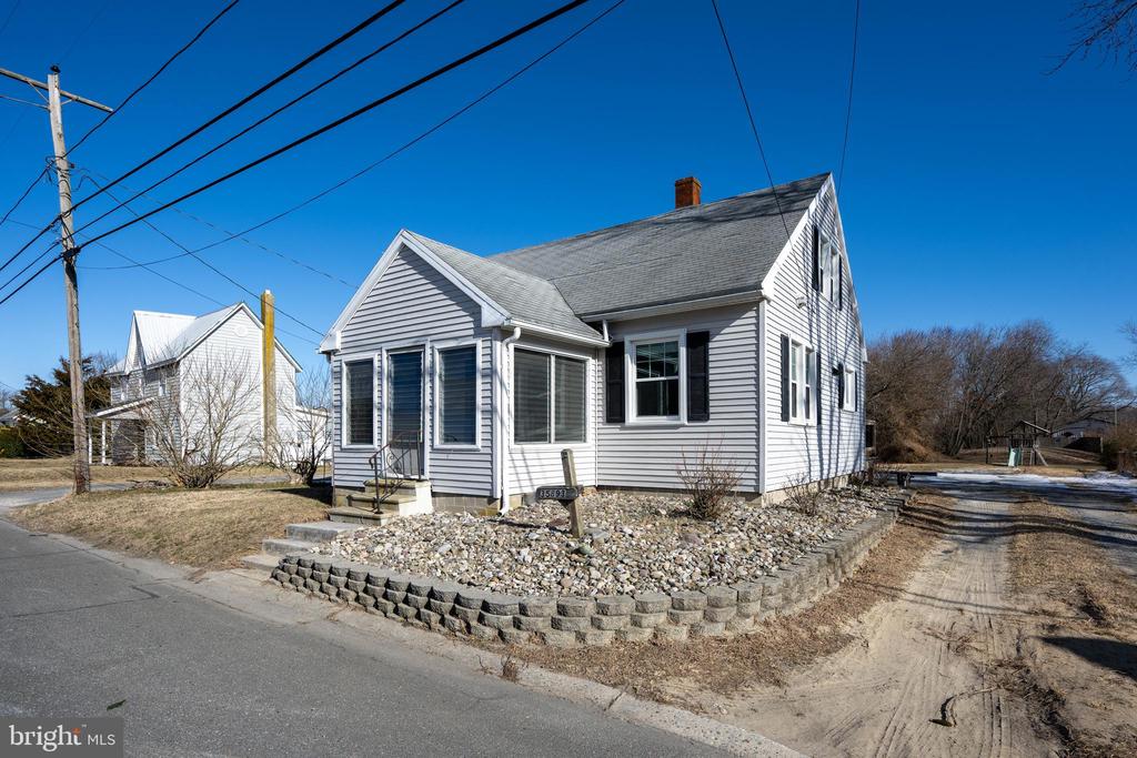 Residential in FRANKFORD 3