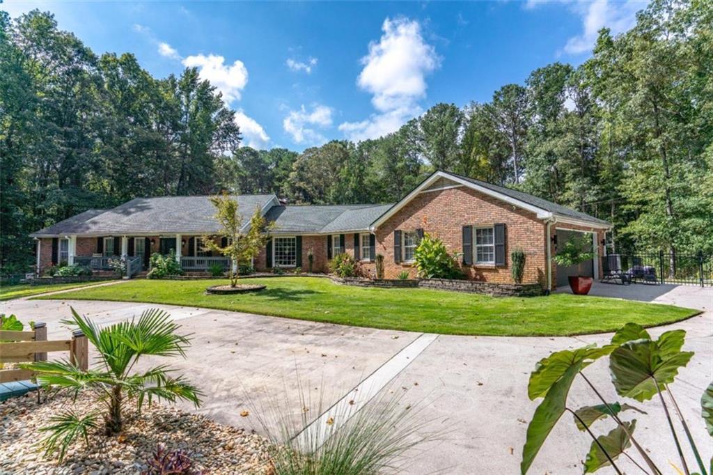 Brenteresa Ct, Snellville, GA 30039