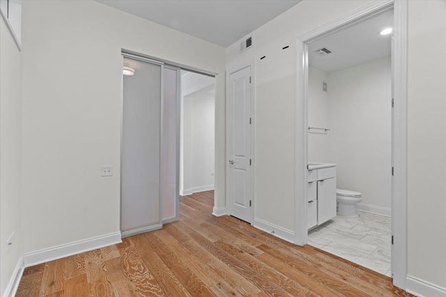 APT-906 - 717 S Riverside Dr, Condo with 3 bedrooms, 3 bathrooms and null parking in Memphis TN | Image 16