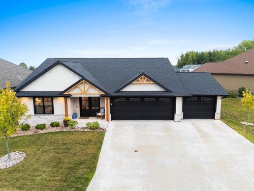 1831 Bobby Jones Drive, LEDGEVIEW, WI, 54115 | Card Image