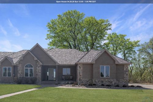 1004 Wynstone Dr, Jefferson, SD, 57038-6887 | Card Image