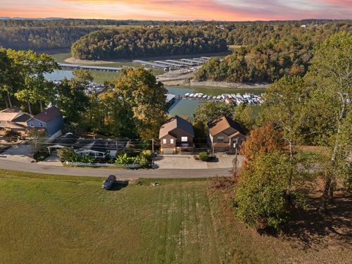 949 Hideaway Dr, Somerset, KY, 42503-4744 | Card Image