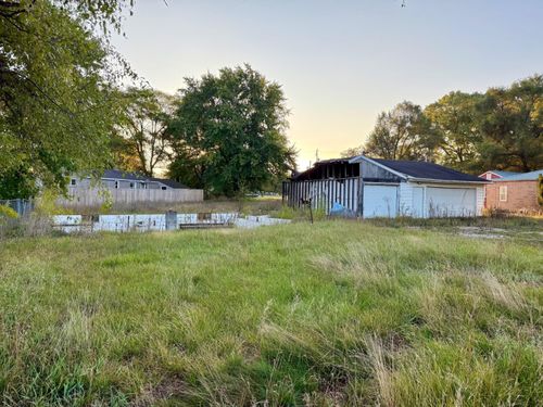 1921 S Greenville Rd, Greenville, MI, 48838-9518 | Card Image