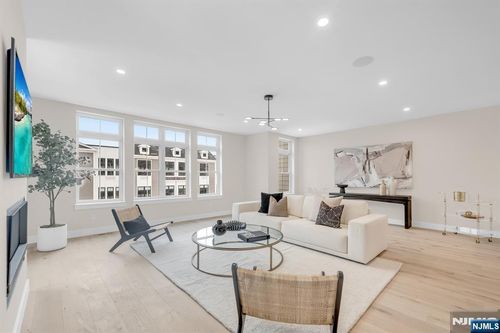 188 Broadway, Woodcliff Lake, NJ, 07677 | Card Image