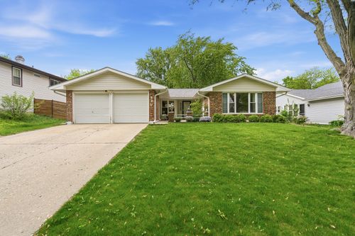 520 Cumberland Ln, Bolingbrook, IL, 60440-2749 | Card Image