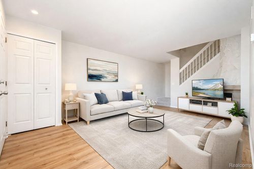 unit-27-22211 Pondview, Novi, MI, 48375 | Card Image