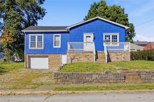 710 Jefferson Ave, Natrona Heights, PA, 15065-2412 | Card Image