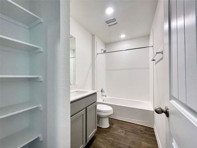 590 Gladiola Loop, House other with 4 bedrooms, 2 bathrooms and 2 parking in Kyle TX | Image 33