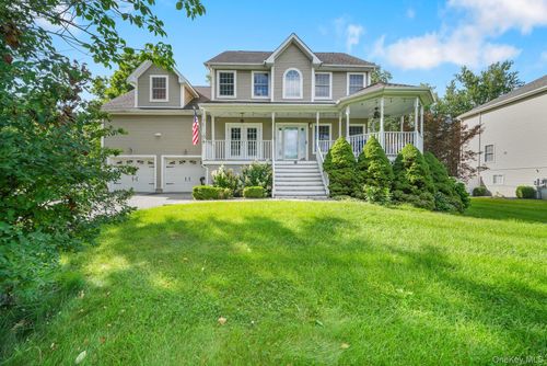 18 Baron Dr, Warwick, NY, 10990-3462 | Card Image