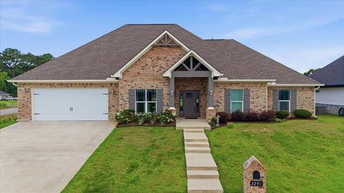 1294 Bourbon St, Bridge City, TX, 77611-5800 | Card Image